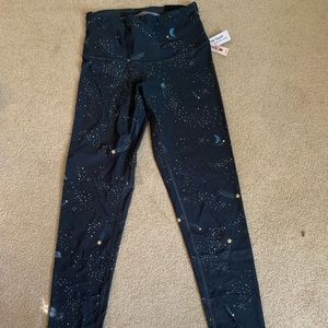 Victoria’s Secret cropped leggings
